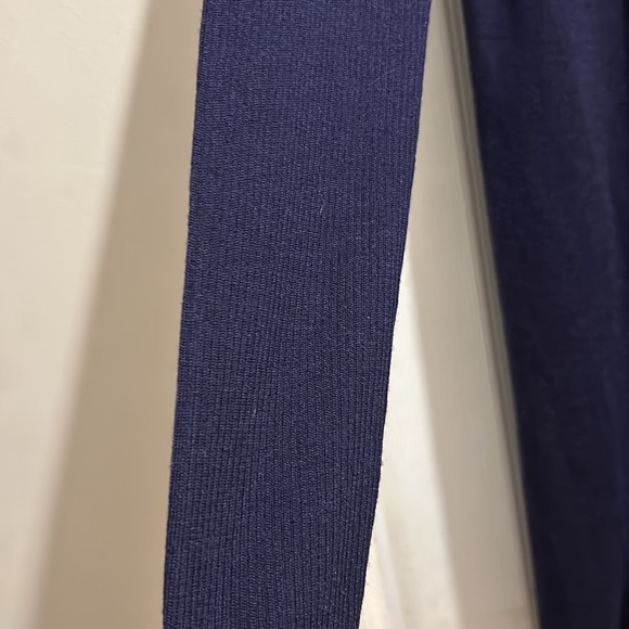 Kinross Cashmere - Picture 3 of 6